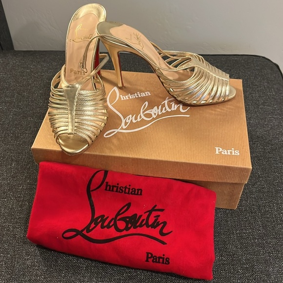 Christian Louboutin gold heels, size 37.5 / 7.5 - Picture 8 of 9